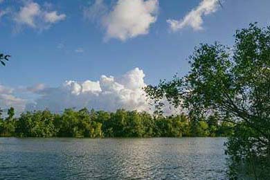 英超激烈争夺，豪门战火升腾